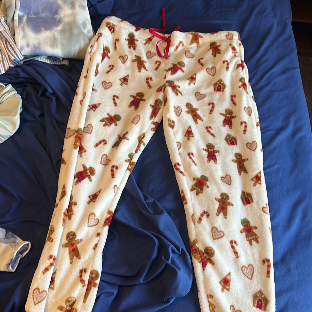 I’m selling white gingerbread pajama pants